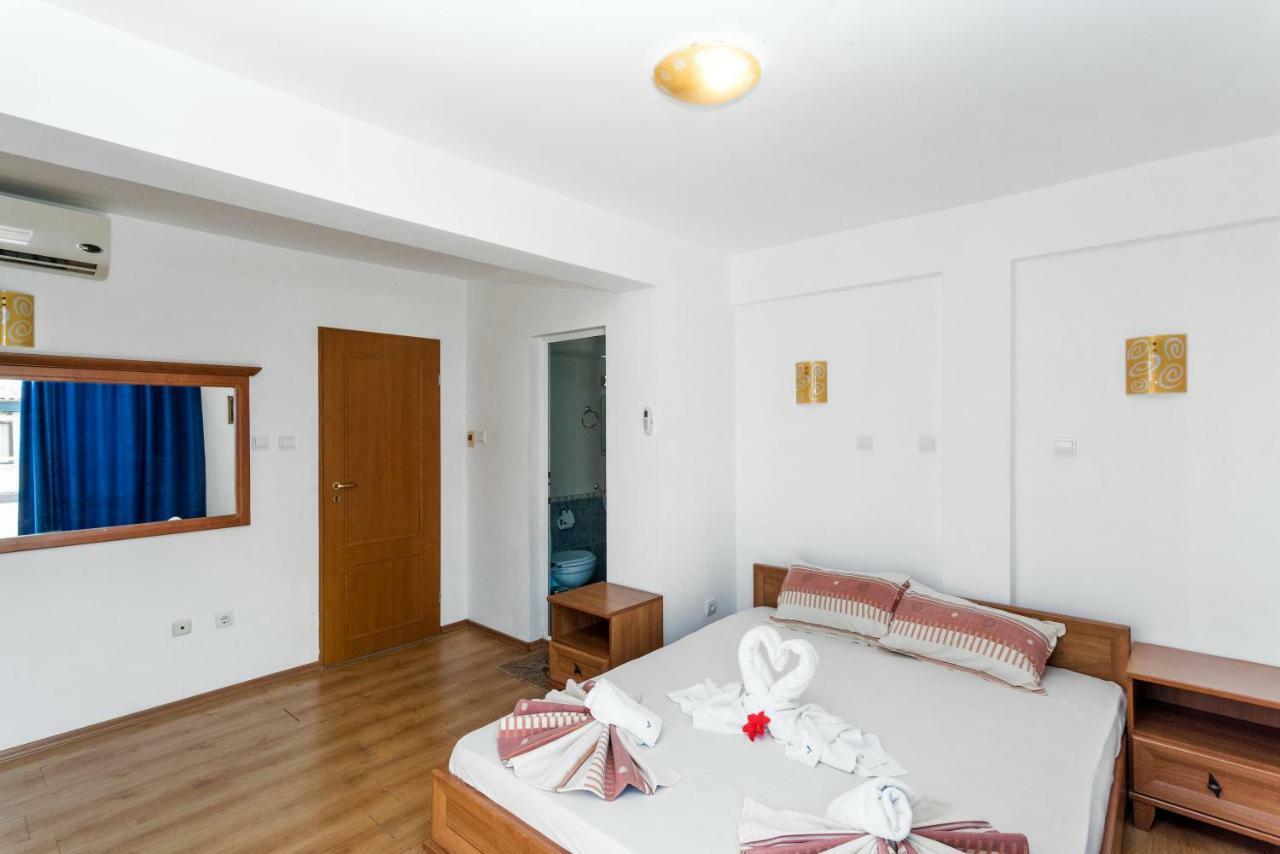 Хотел Лагуна Černomorec Exterior foto