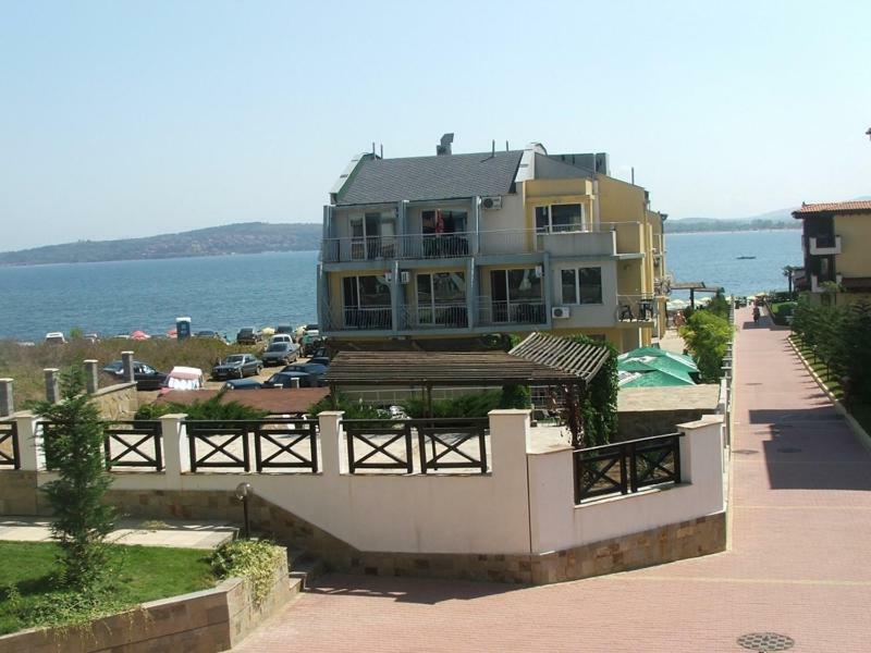 Хотел Лагуна Černomorec Exterior foto