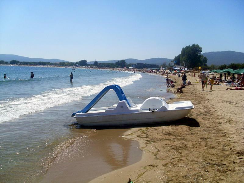 Хотел Лагуна Černomorec Exterior foto